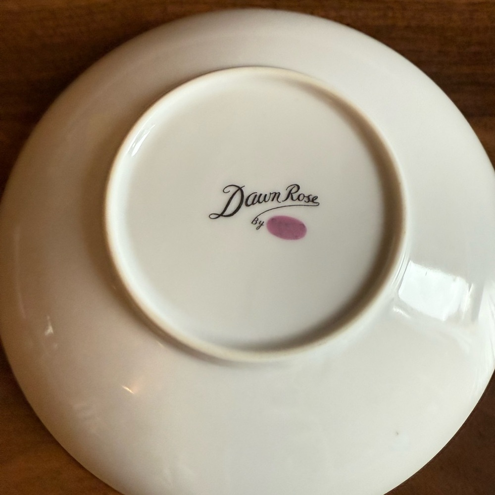 Vintage Dawn‎ Rose by Sango - Tea Rose